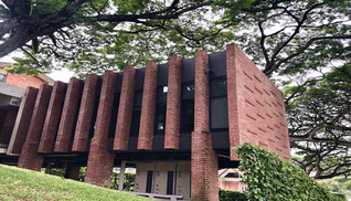 新加坡国立大学